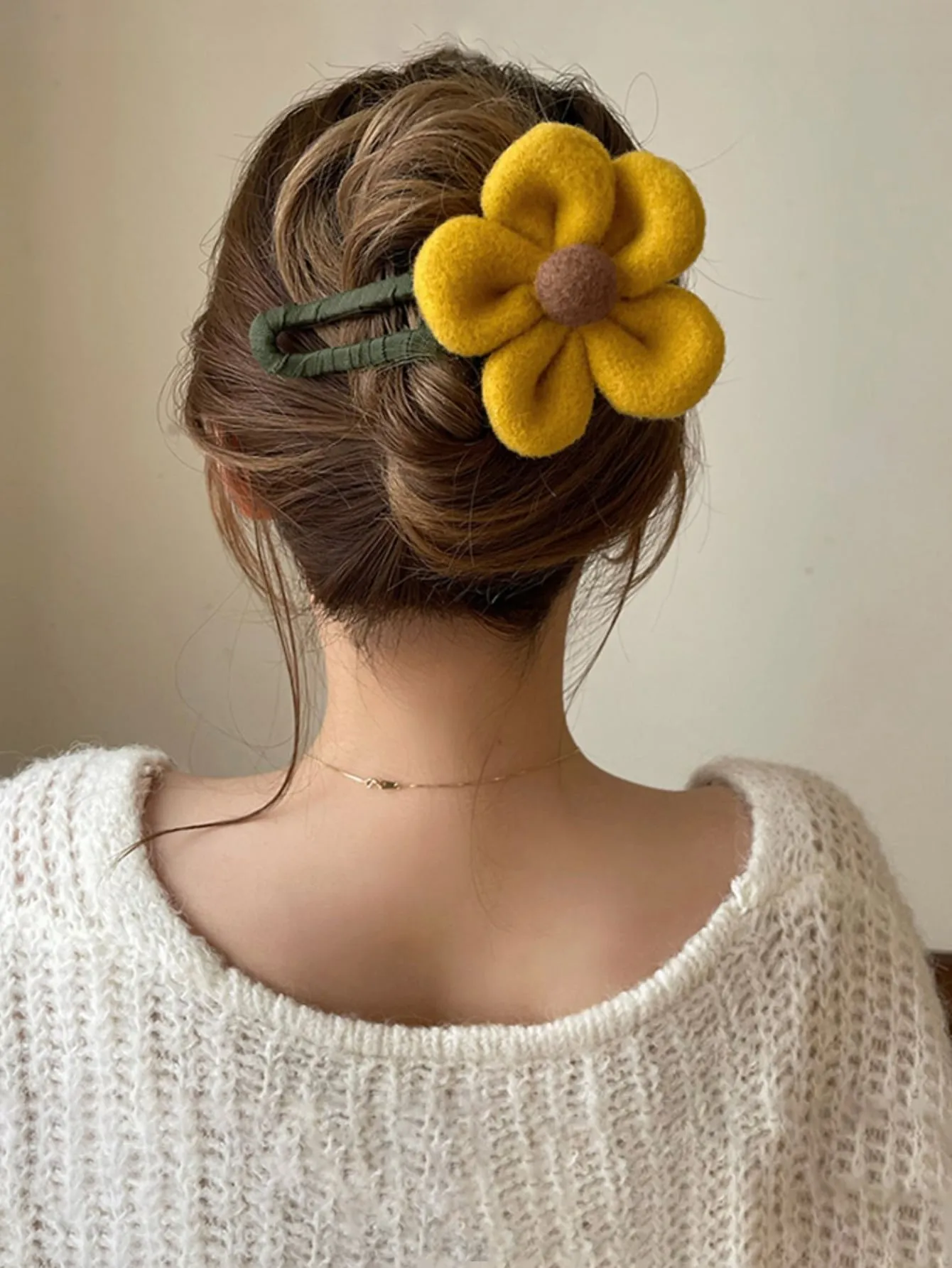 1pc Simple Flower Decor Hair Clip