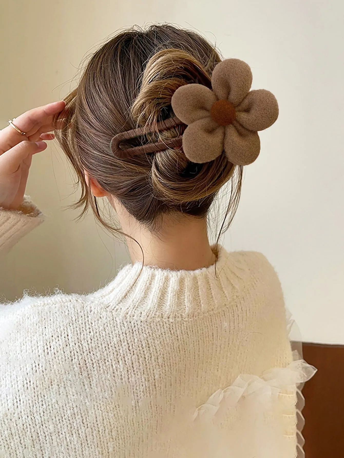 1pc Simple Flower Decor Hair Clip