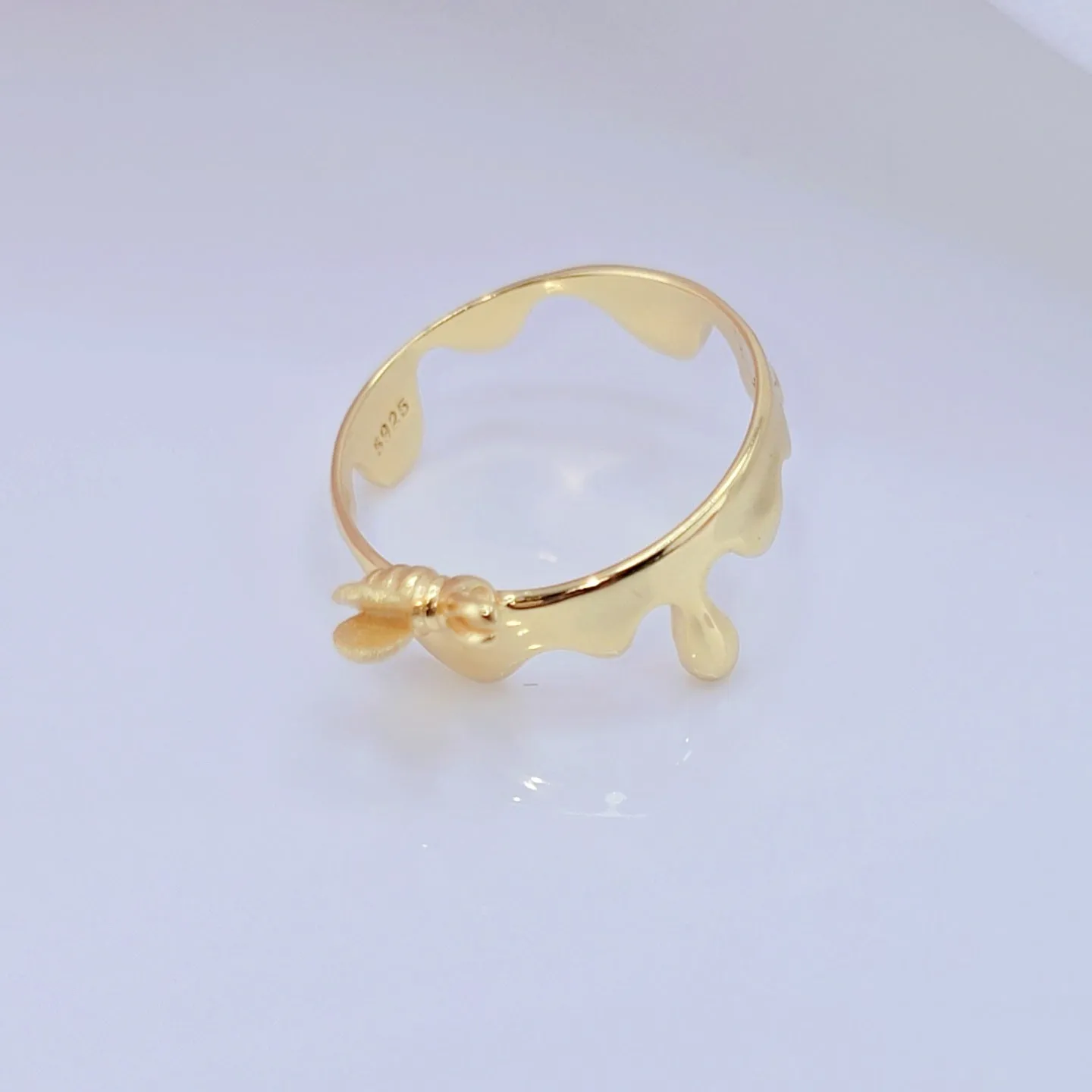 Bee & Dripping Honey Ring