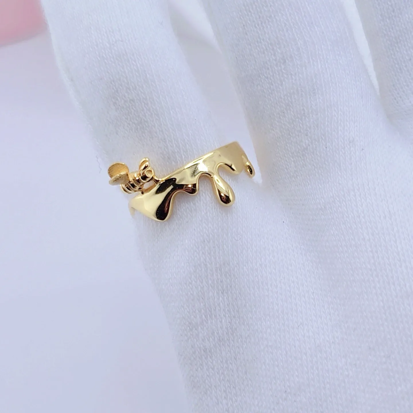 Bee & Dripping Honey Ring