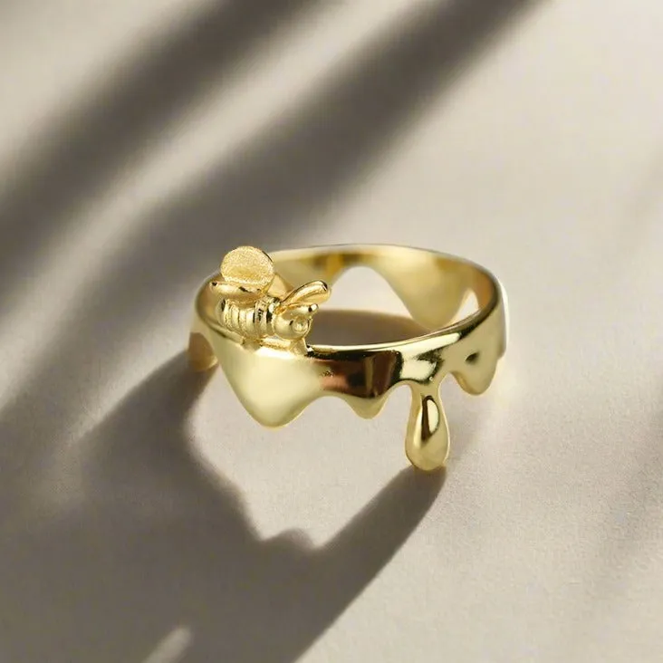 Bee & Dripping Honey Ring