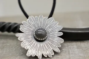Daisy Ponytail Holder