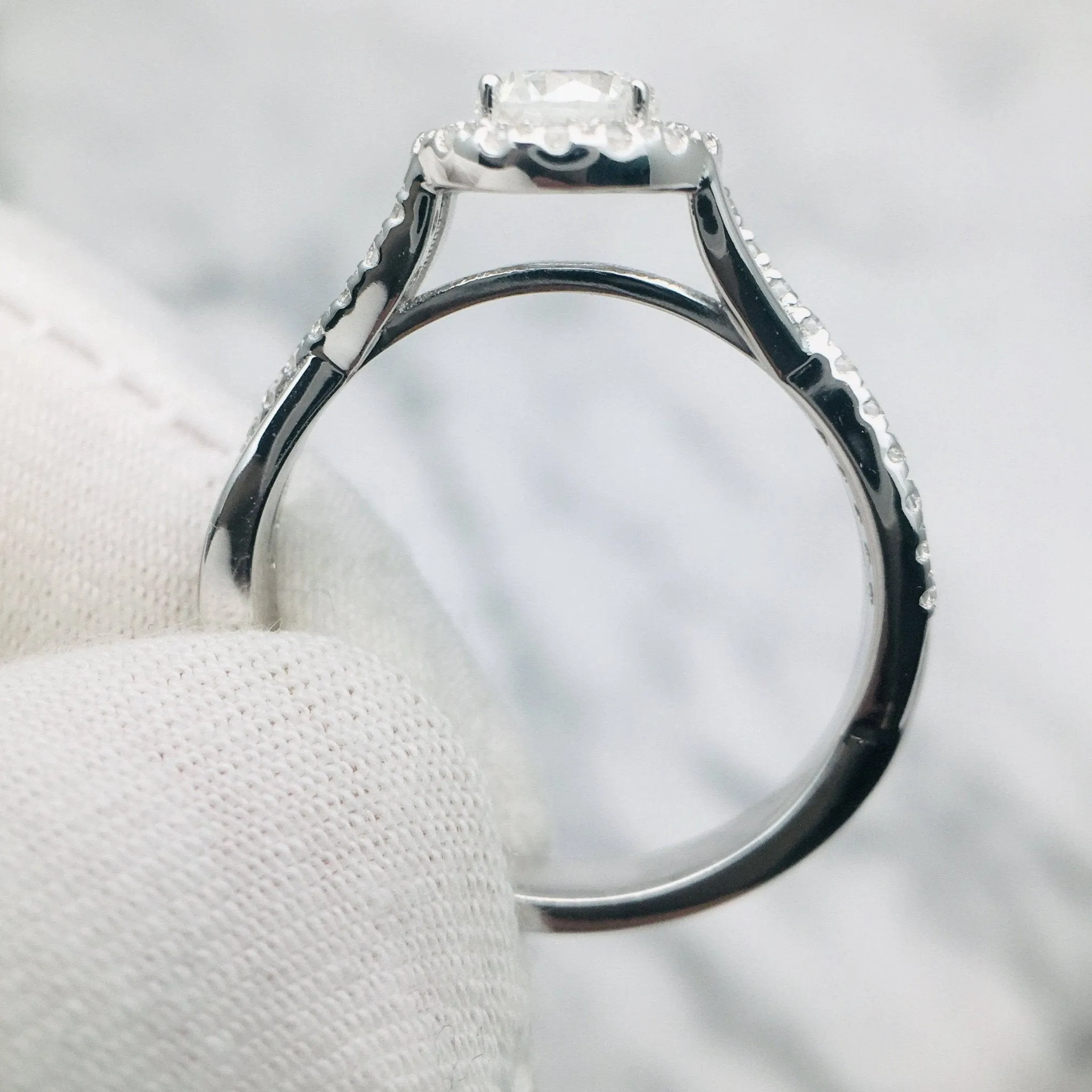 Diamond Halo Elegant Round Cut Vintage Promise Ring