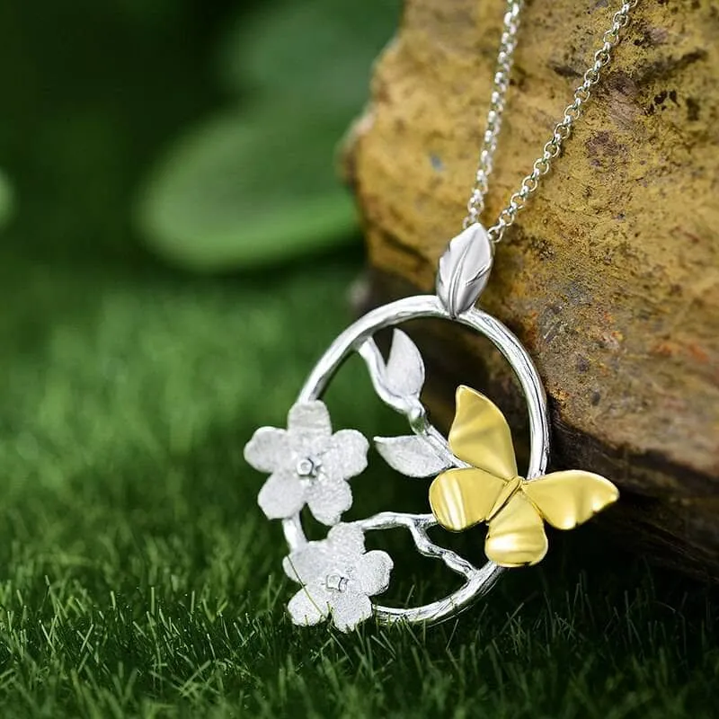 Elegant Butterfly Garden Flower Necklace