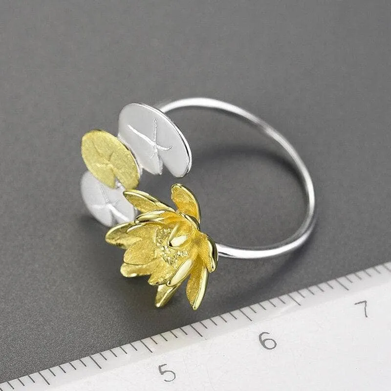 Elegant Water Lily Flower Adjustable Ring