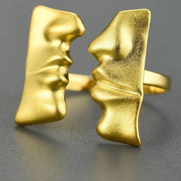 Face to Face Kiss Adjustable Couple Ring