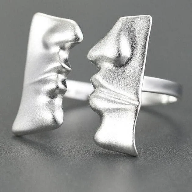 Face to Face Kiss Adjustable Couple Ring