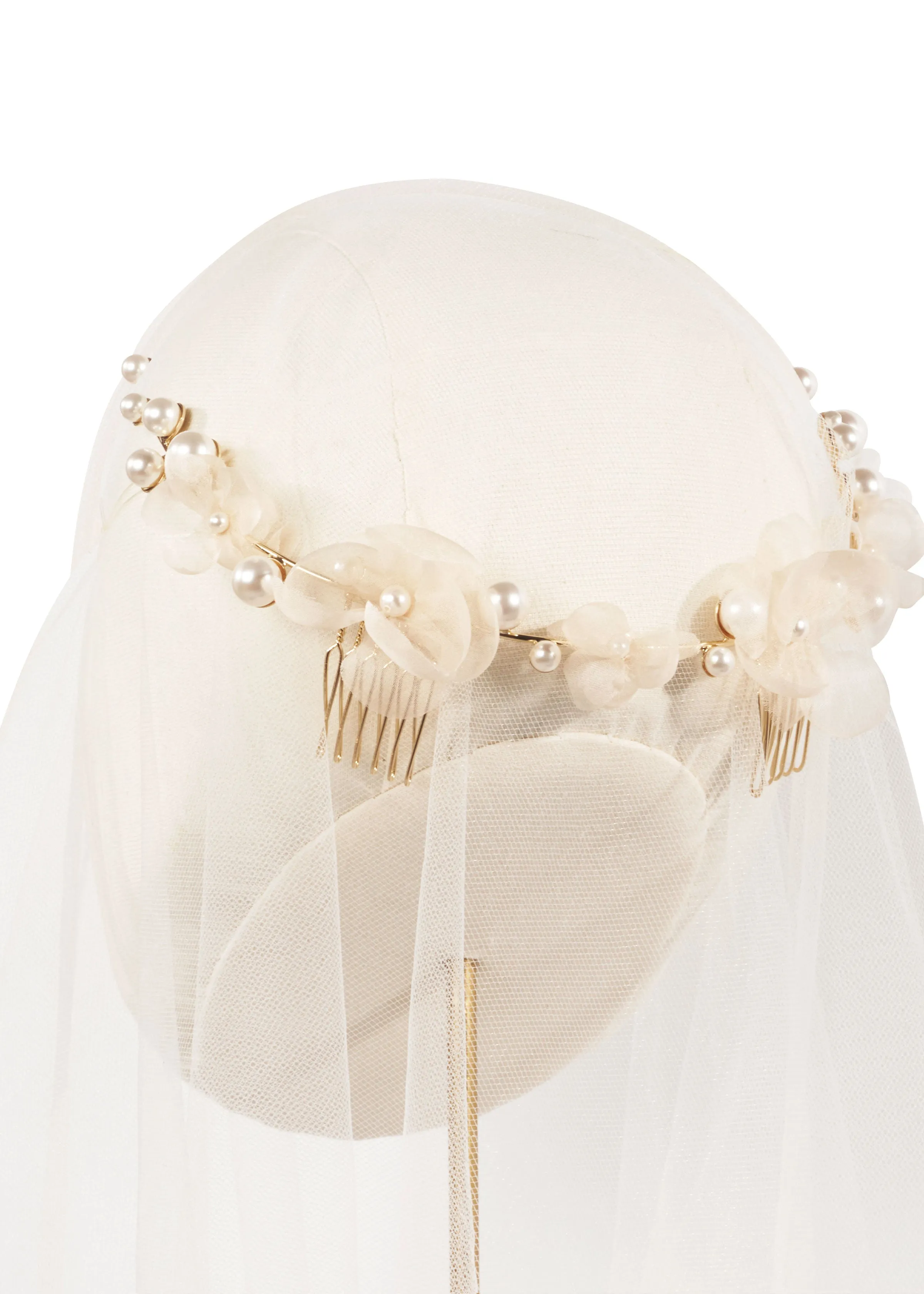 Flutter Pearl Garland