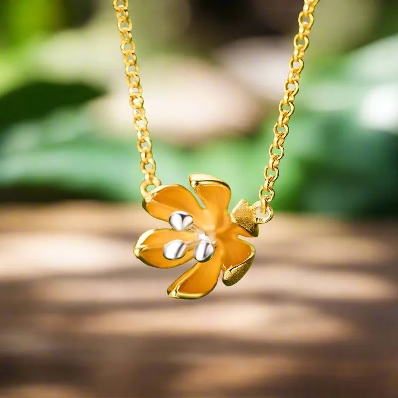 Fresh Blooming Flower Necklace