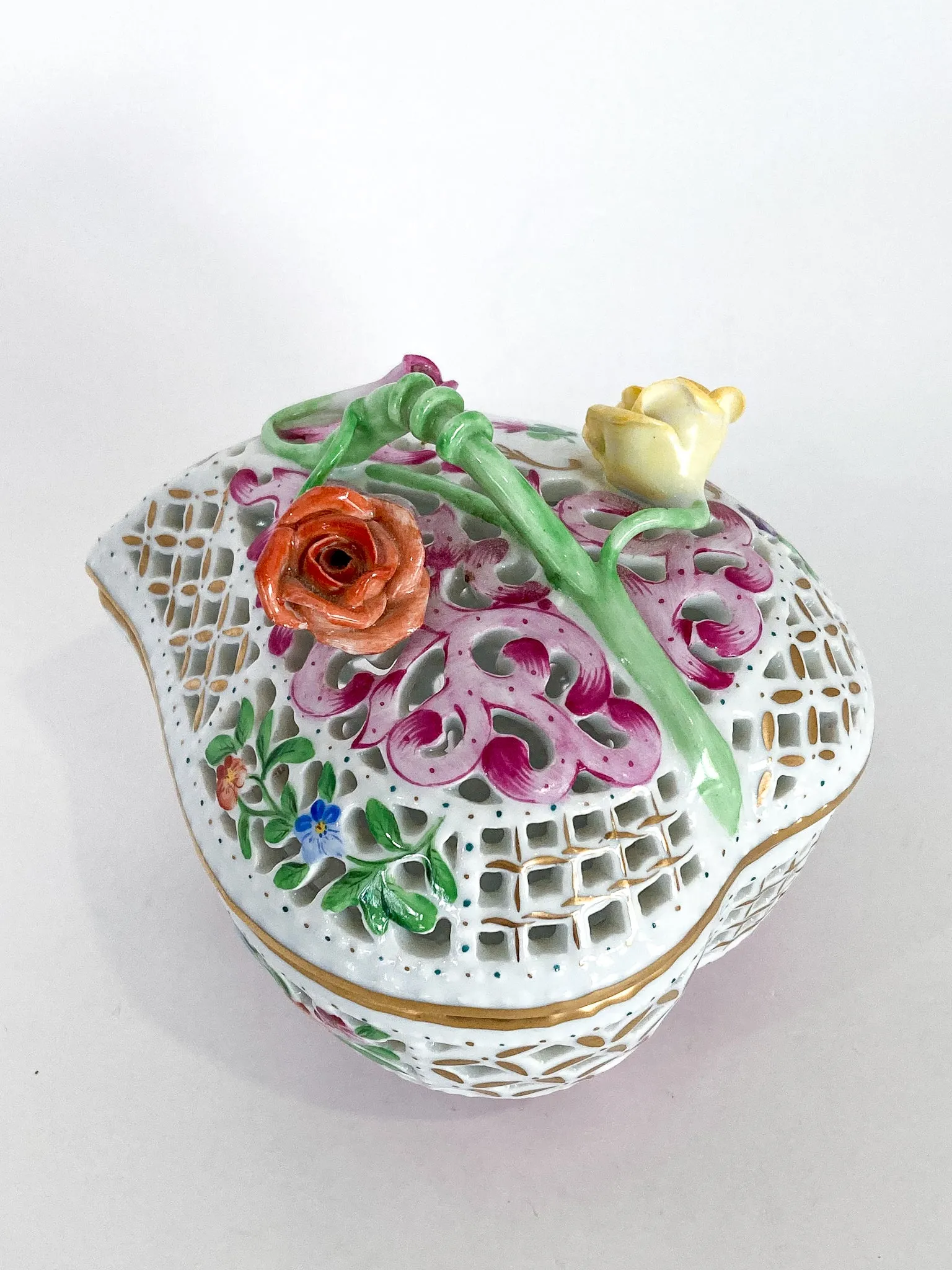 Herend Hand Painted Floral Lattice Reticulated Porcelain Rose Heart Box