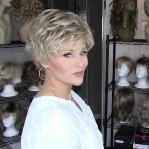 Personality sand gold short wig (Hair root black)