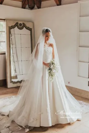 Roycebridal Vintage Satin Strapless Ball Gown Wedding Dresses With Floral Lace, MW991