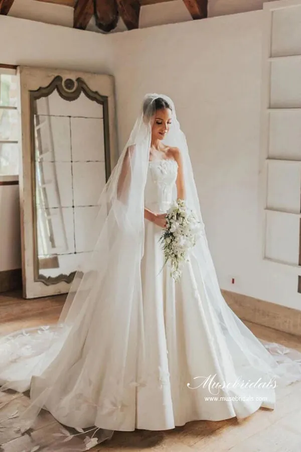 Roycebridal Vintage Satin Strapless Ball Gown Wedding Dresses With Floral Lace, MW991