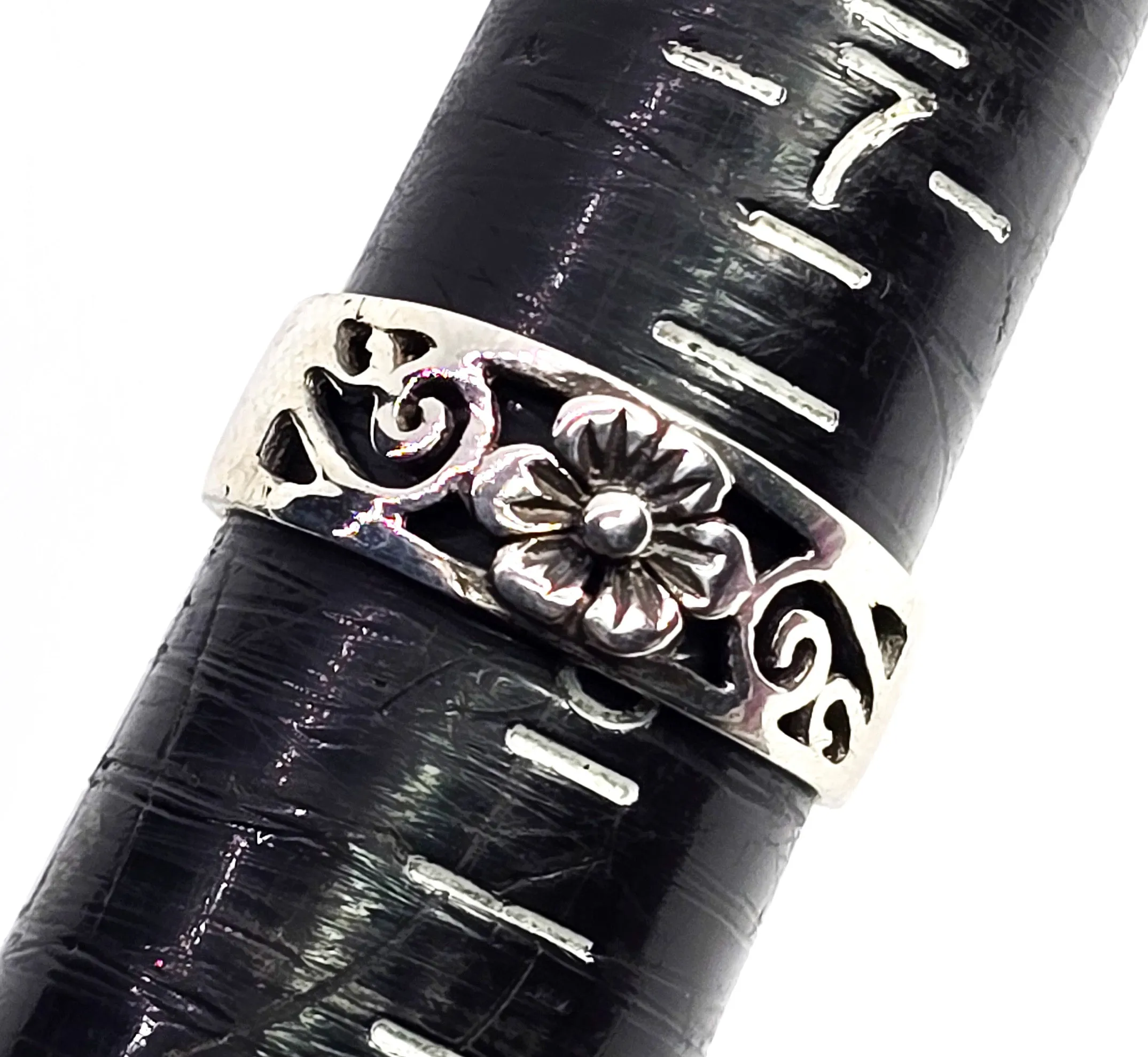 Silver flower open work simple filigree sterling silver ring band size 8