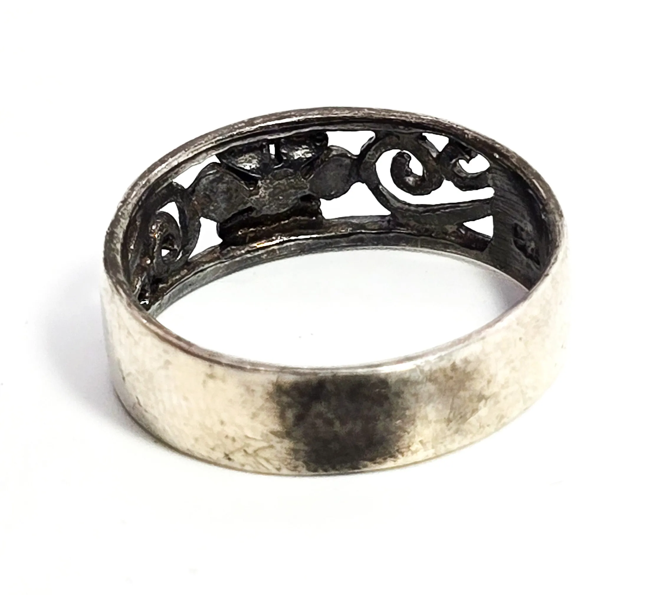 Silver flower open work simple filigree sterling silver ring band size 8