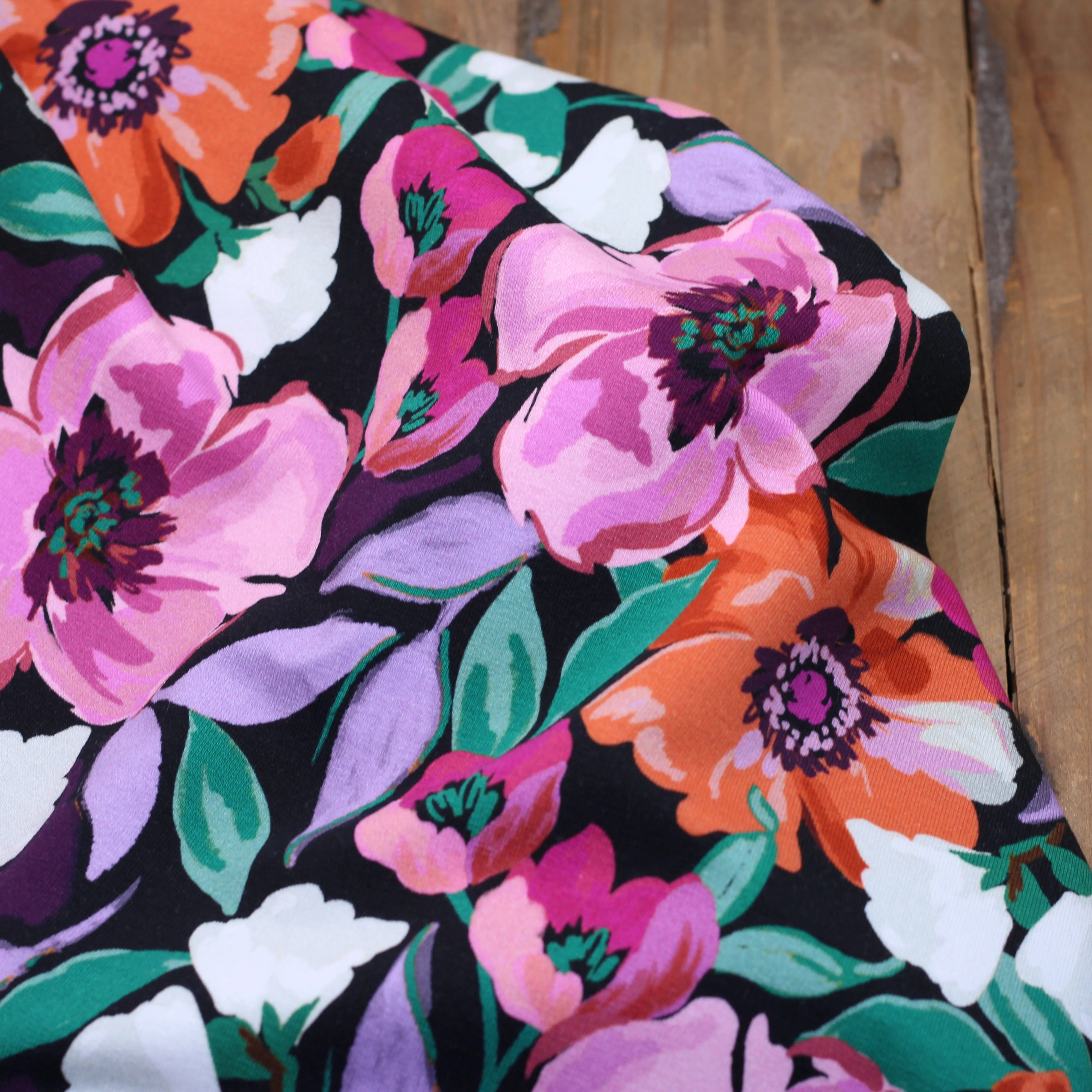 Tissu French Terry - BIG FLOWERS - Noir (Vendu x10cm)