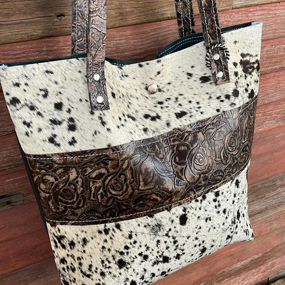 Trisha - B&W Speckle w/ Deadwood Roses