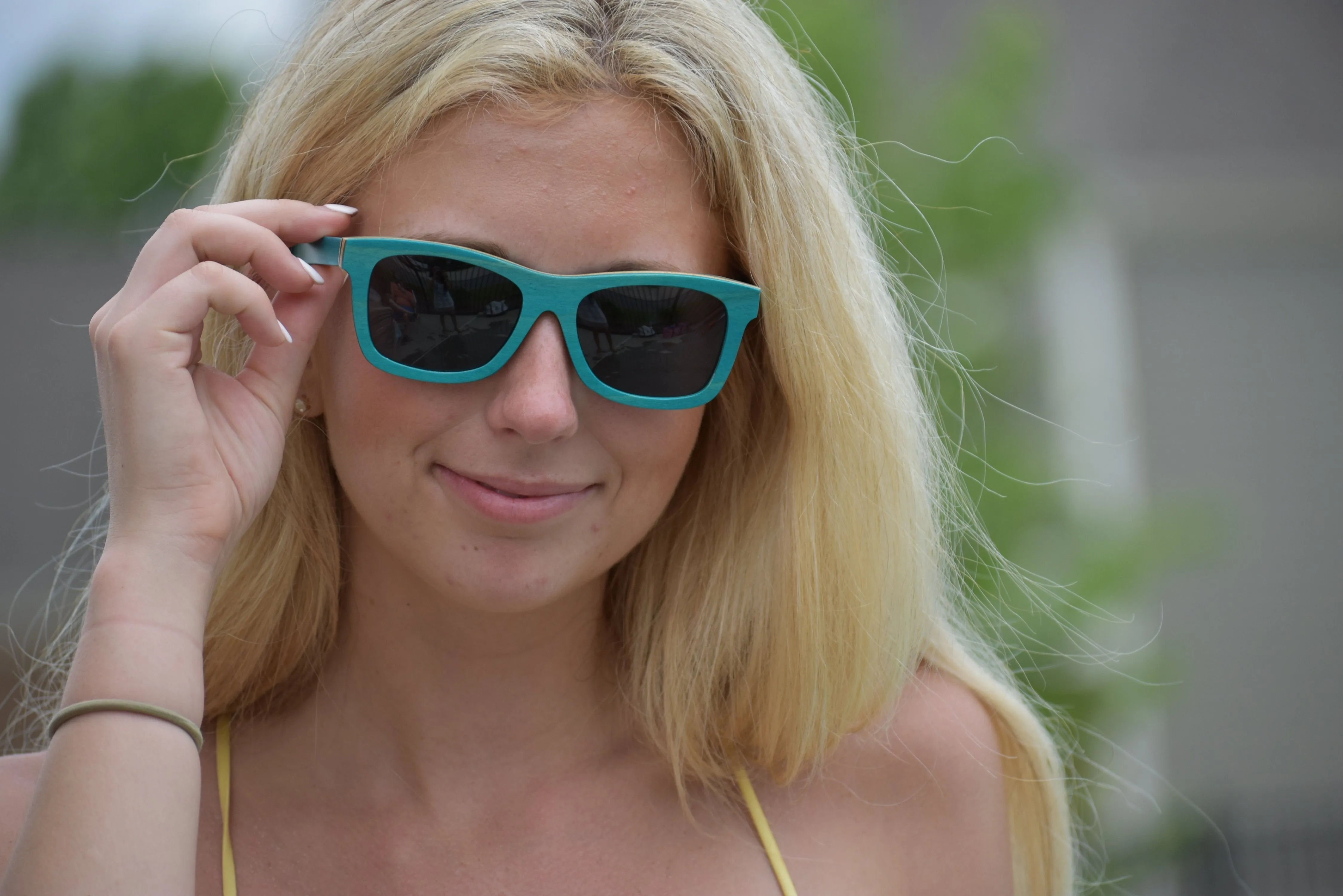 Tropical Blue Wood Sunglasses - Caribe