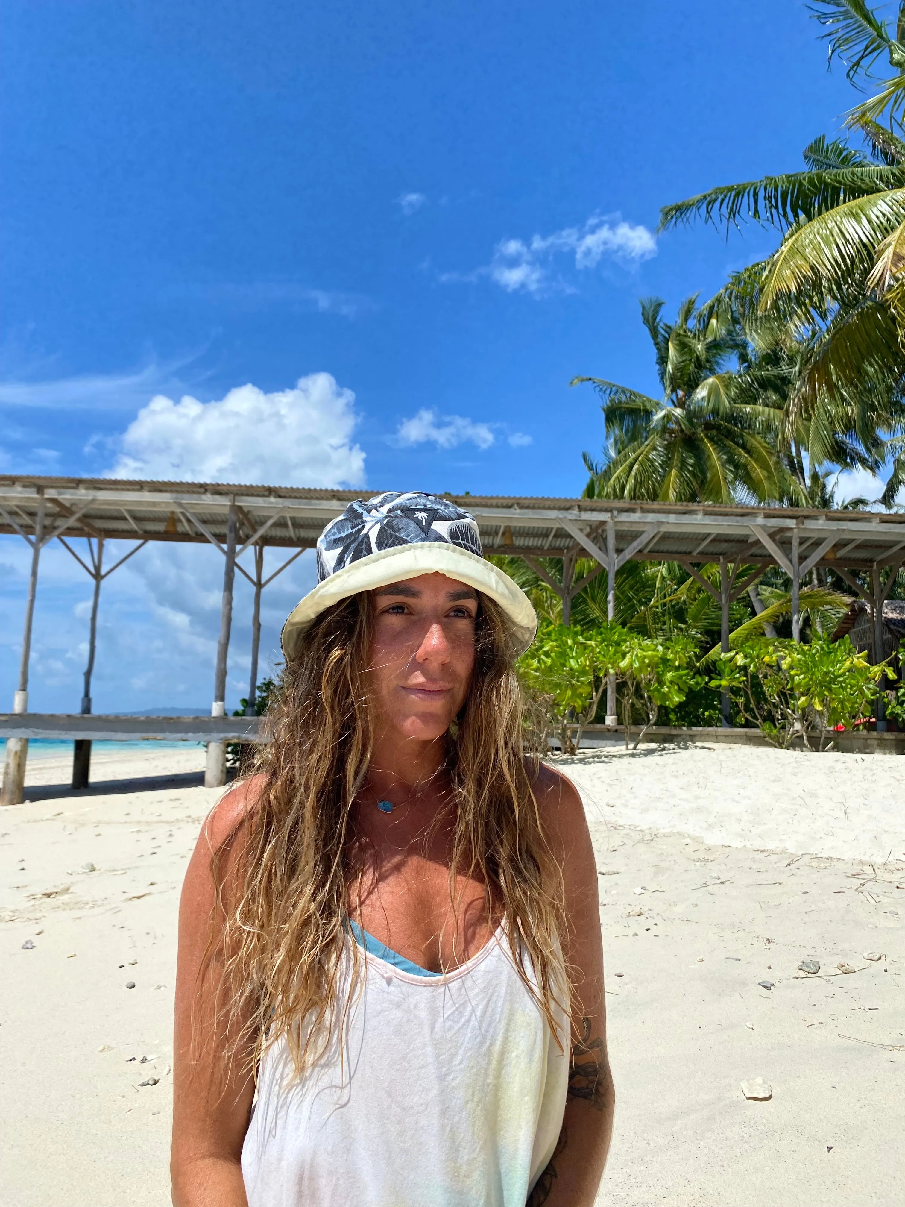 TROPICAL REVERSIBLE HAT