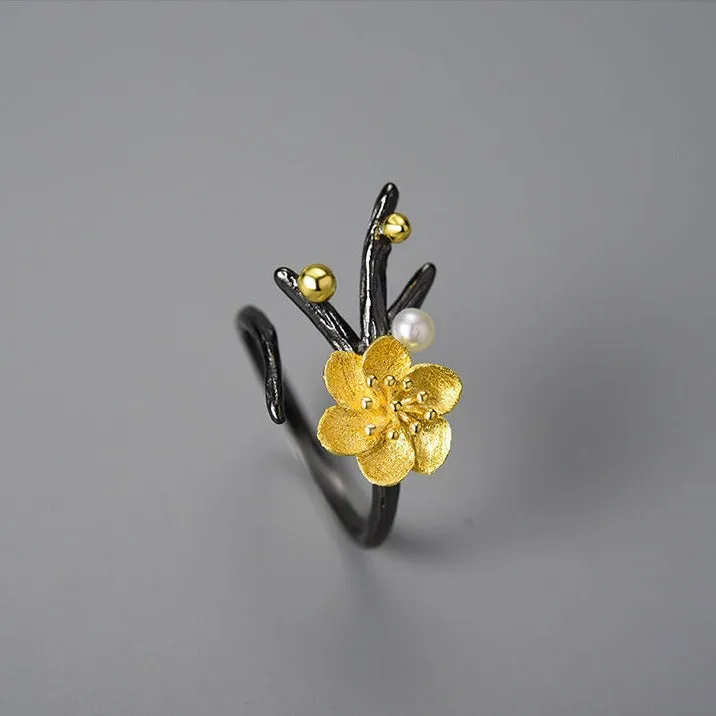 Vintage Winter Blossom & Snow Flower Ring
